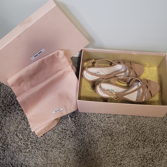 Miu miu Patent Leather Platform Sandals - Picture 5 of 10